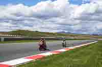 cadwell-no-limits-trackday;cadwell-park;cadwell-park-photographs;cadwell-trackday-photographs;enduro-digital-images;event-digital-images;eventdigitalimages;navarra;no-limits-trackdays;peter-wileman-photography;racing-digital-images;trackday-digital-images;trackday-photos